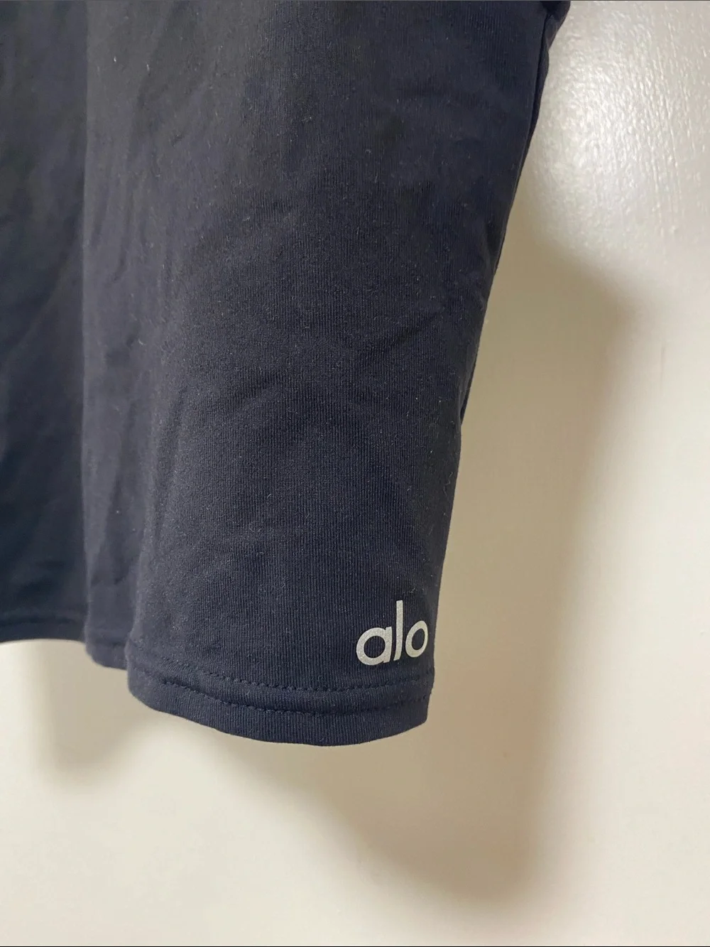 ALO Yoga Black Crop Tank Top with Subtle Logo